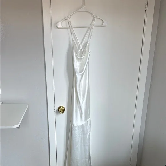 V. Chapman Isla Slinky Draped Backless Maxi Dress Size 4 NWT Crisp White - Picture 5 of 7
